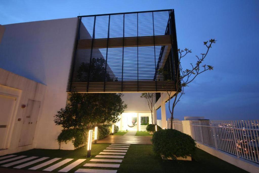 Lovely 3-Bedroom Serviced Apartment @ Cyberjaya Eksteriør bilde
