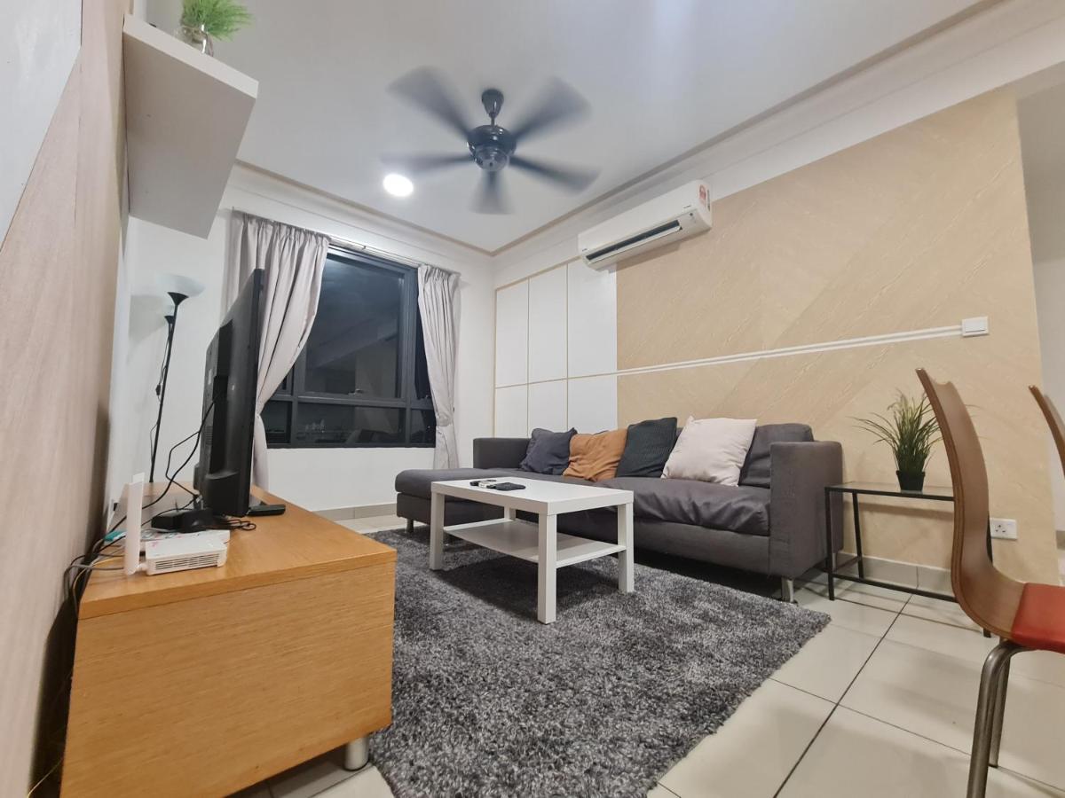 Lovely 3-Bedroom Serviced Apartment @ Cyberjaya Eksteriør bilde