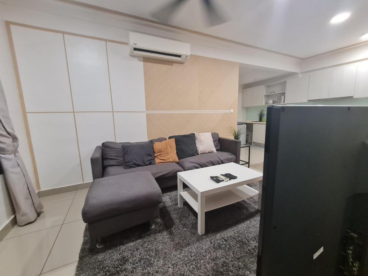 Lovely 3-Bedroom Serviced Apartment @ Cyberjaya Eksteriør bilde